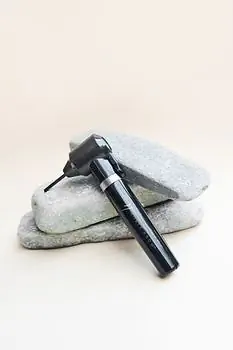 Mixer for henna and pigments Black