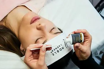 Cosmetic headband