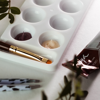 Palette for Mixing Tints and Henna