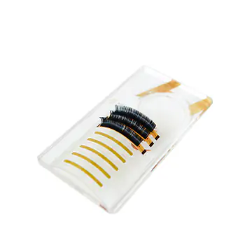 Lash Holder for extension Treatment