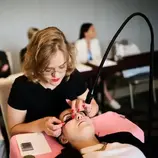 Protective Glasses for UV Method 4