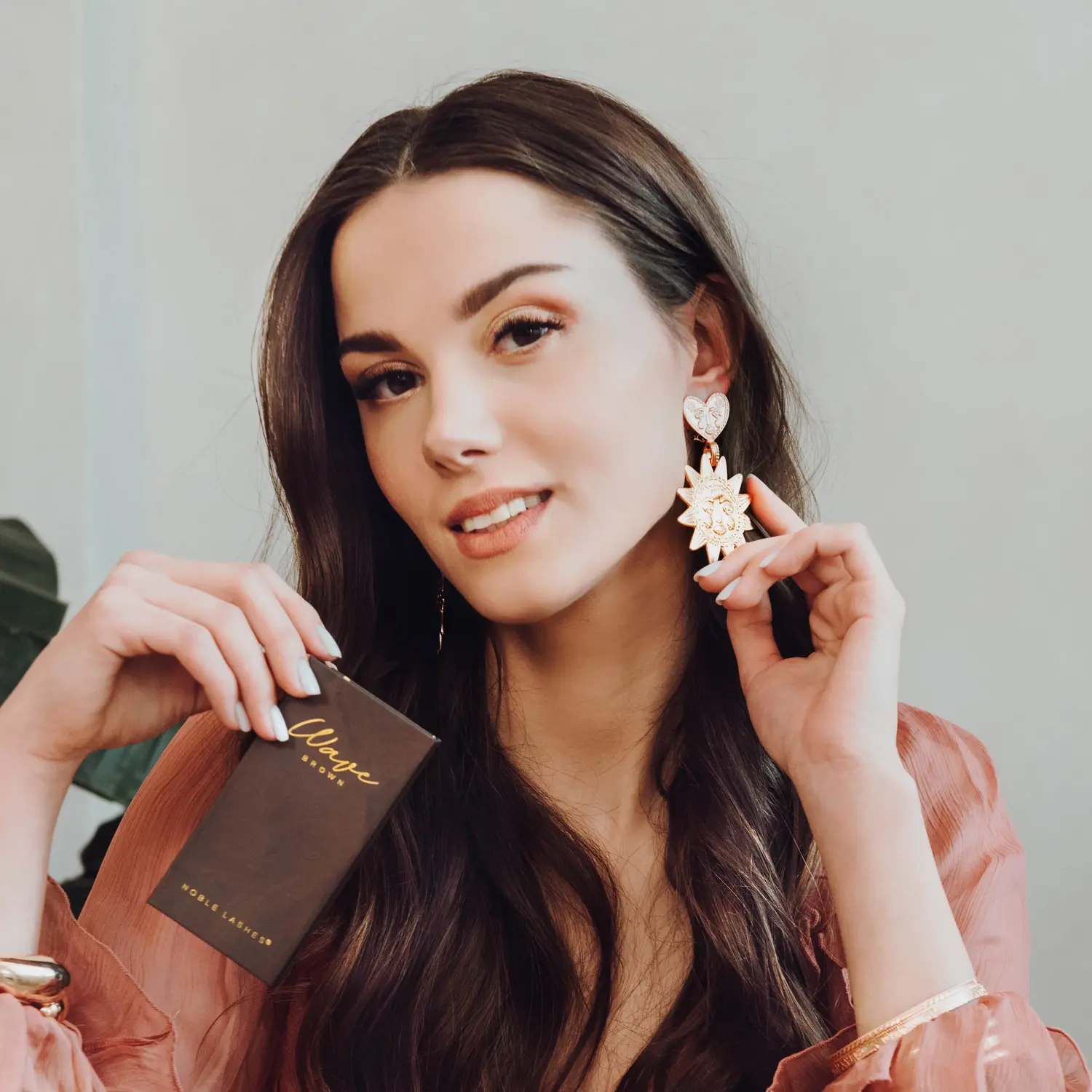 Brown Lash Extensions 