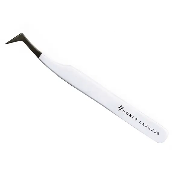 White Tweezer Sharp Eyelashes