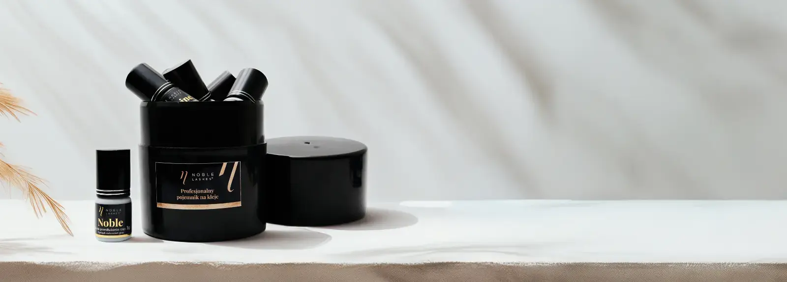 How to tell if your lash glue is expired?