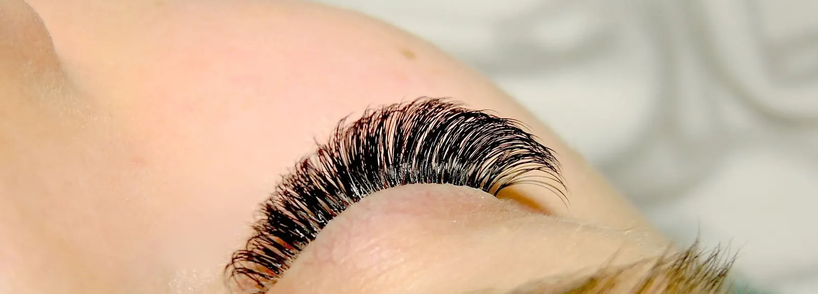 Volume Techniques for Eyelash Extensions