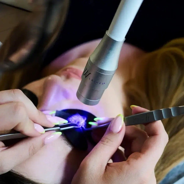 UV Lamp for Eyelash Extensions – White