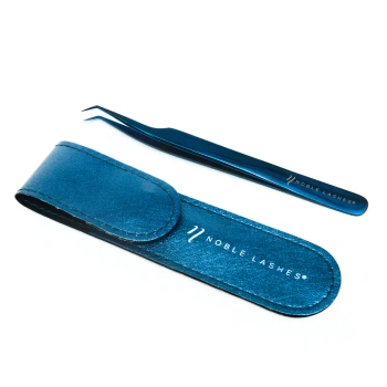 Sapphire tweezer 45° for eyelashes + case
